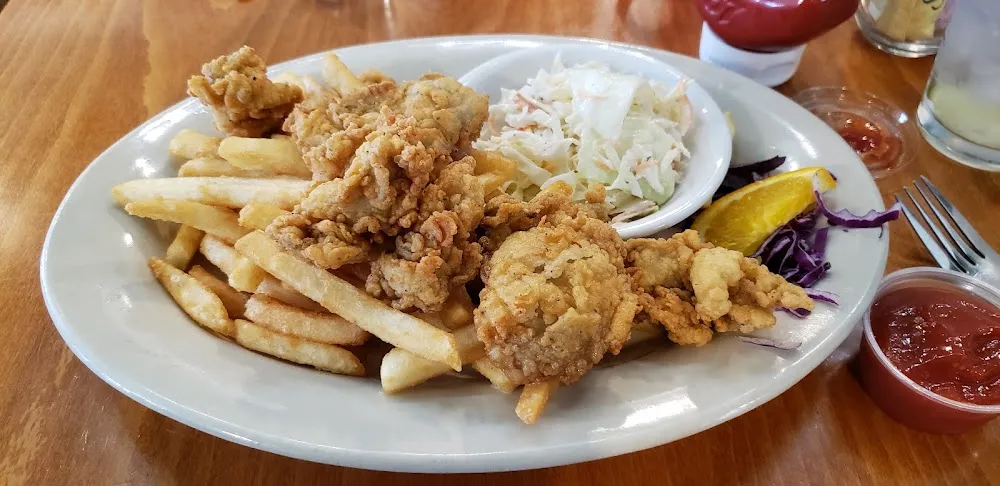 Oyster Platter with Fries and Slaw